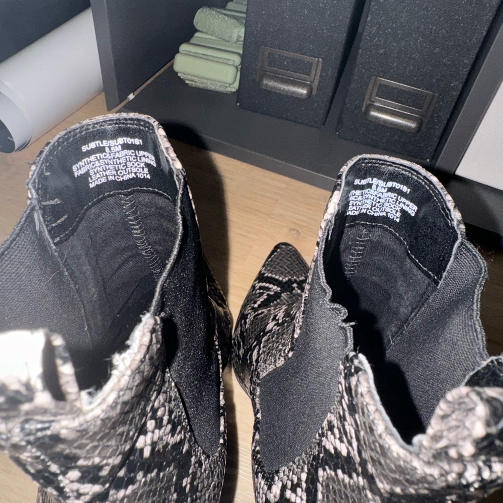 Steve Madden Pointed Toe Snakeskin Boots - image 4